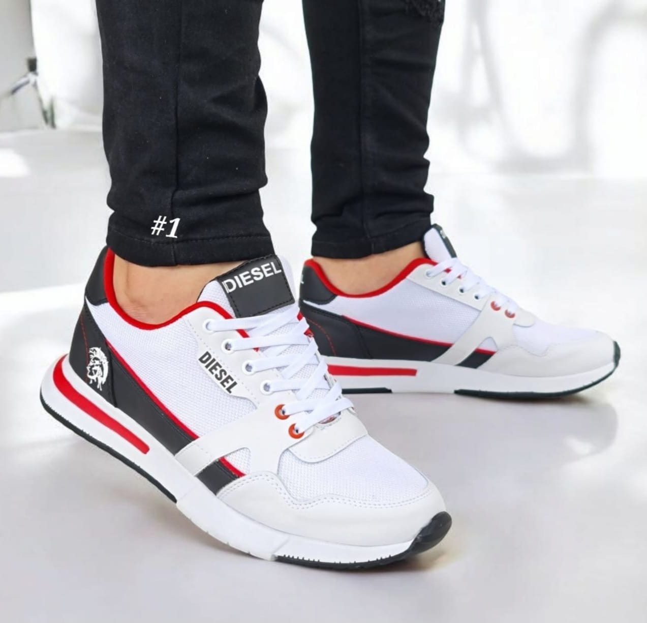 DIESEL CASUAL ¡3 Pares de Medias Gratis!