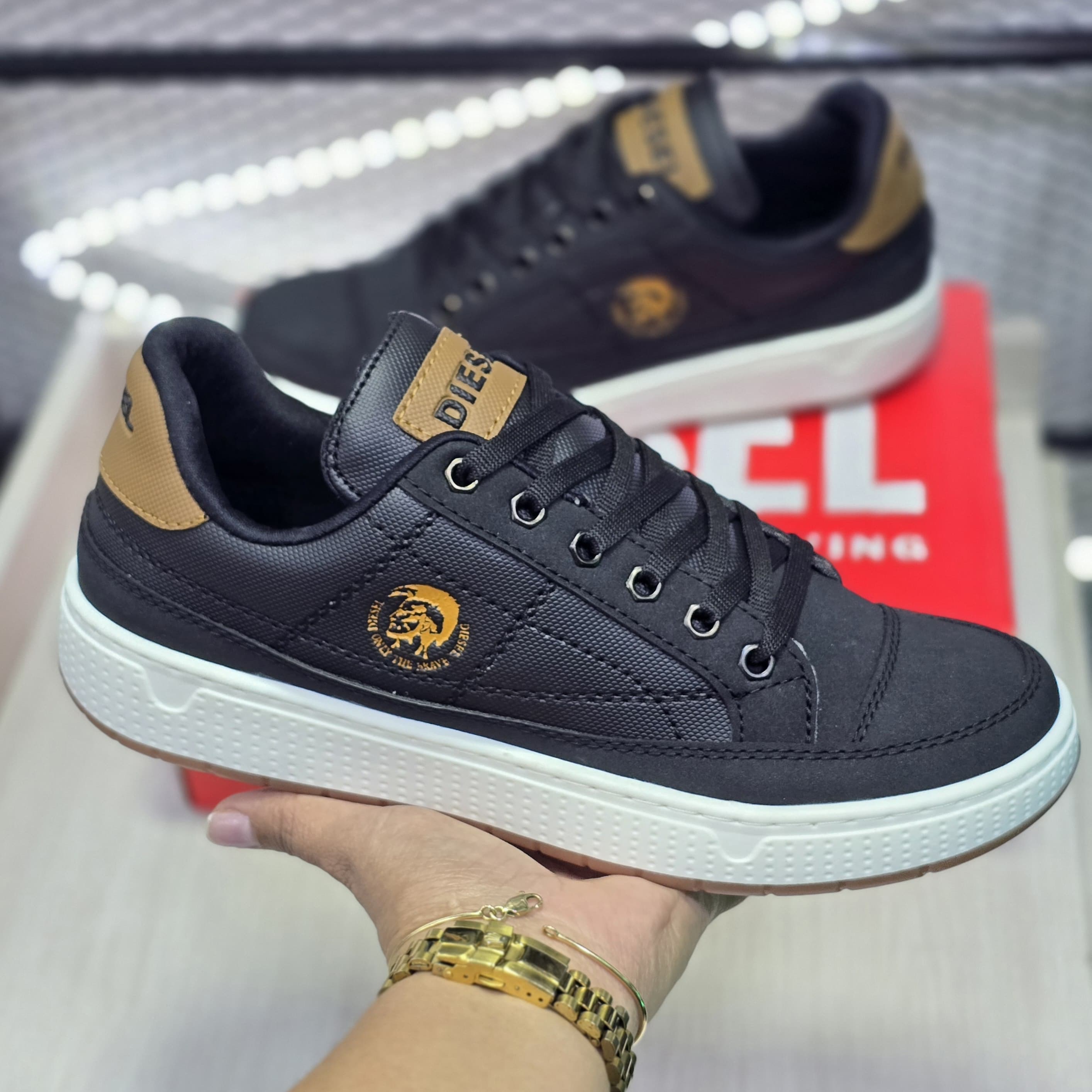 TENIS DIESEL 100% COSIDOS