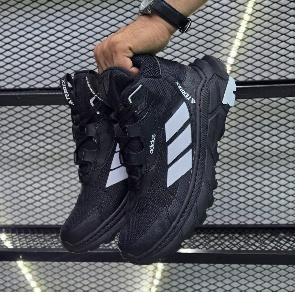 BOTA TERREX URBAN PRO